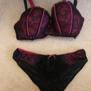 36D Bra/ Medium Bikini Apt. 9 Set Fushia/ Black